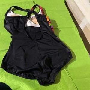 Multi color jantzen one pice bathrooms suite